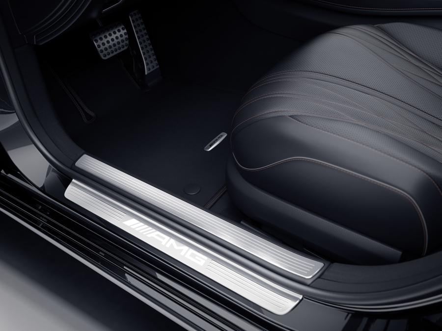 Детали интерьера Mercedes-AMG S65 Final Edition (V222) 2019 года  (WW) (фото 9 из 11)